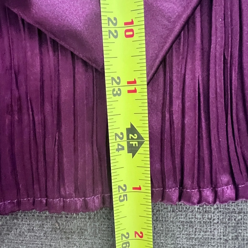 Reitmans Burgundy Pleated Satin Button Up Blouse Whimsigoth Goth Vampirecore XL - Picture 6 of 7
